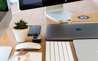 之前阿韦洛亚曾与托雷斯冲突，后者扬言：我会打爆你的头